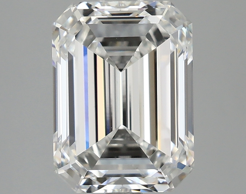 3.07 CT Emerald Diamond