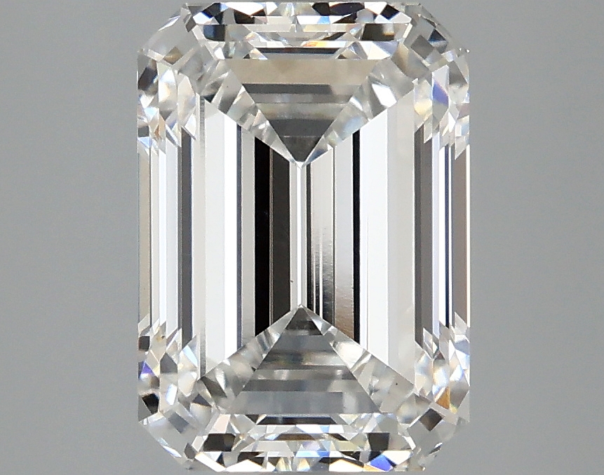 3.04 CT Emerald Diamond