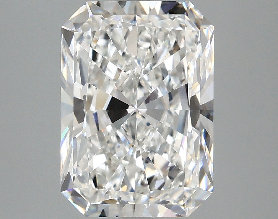 3.10 CT Radiant Diamond