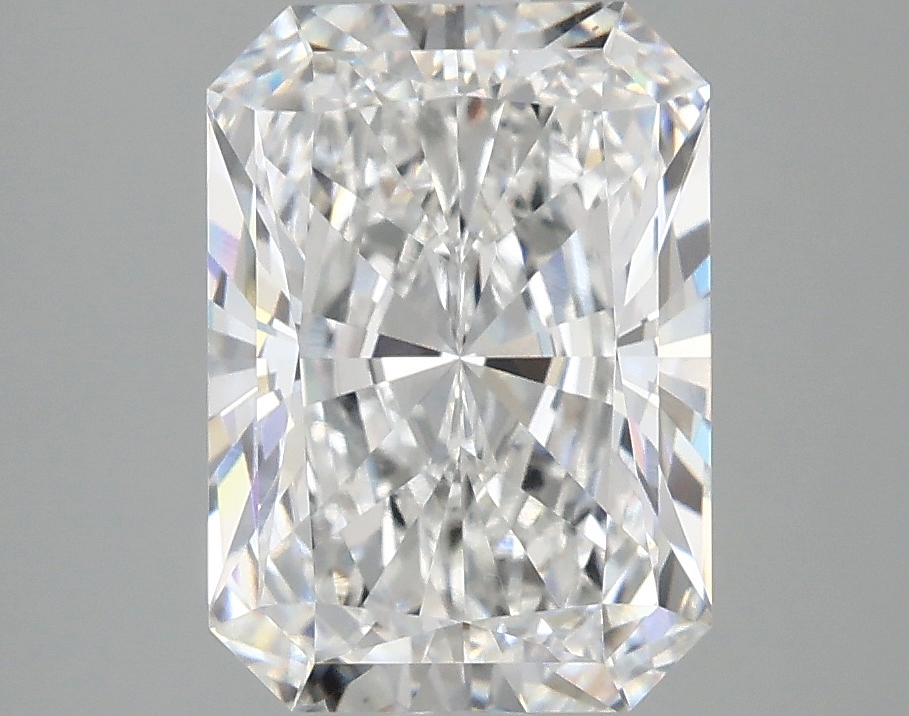 3.10 CT Radiant Diamond