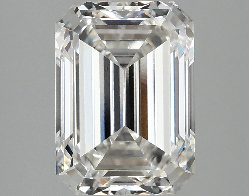 3.06 CT Emerald Diamond