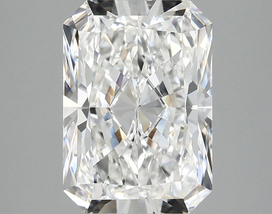 3.07 CT Radiant Diamond