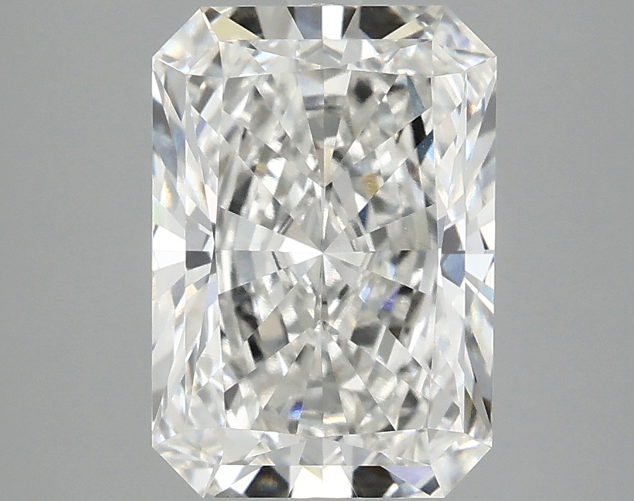 3.10 CT Radiant Diamond