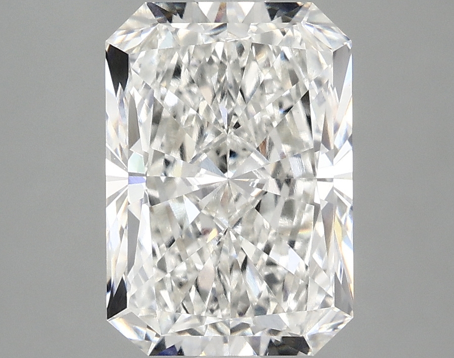 3.04 CT Radiant Diamond