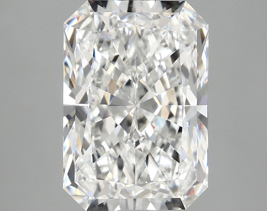 3.10 CT Radiant Diamond