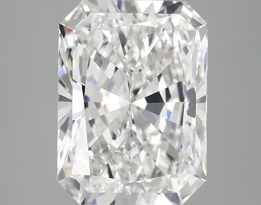 3.01 CT Radiant Diamond