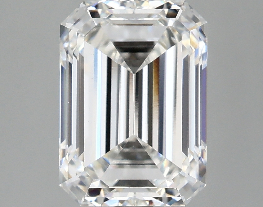3.09 CT Emerald Diamond