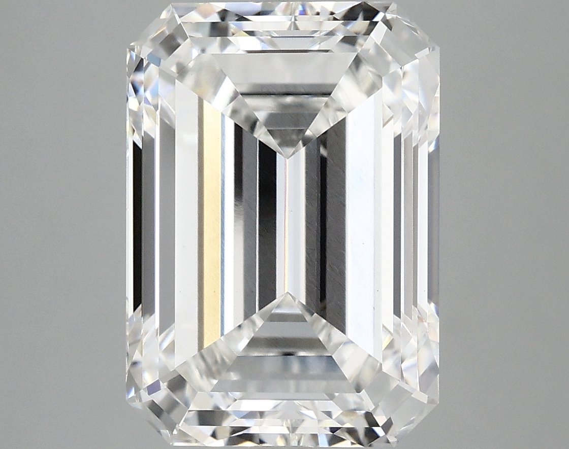 7.04 CT Emerald Diamond