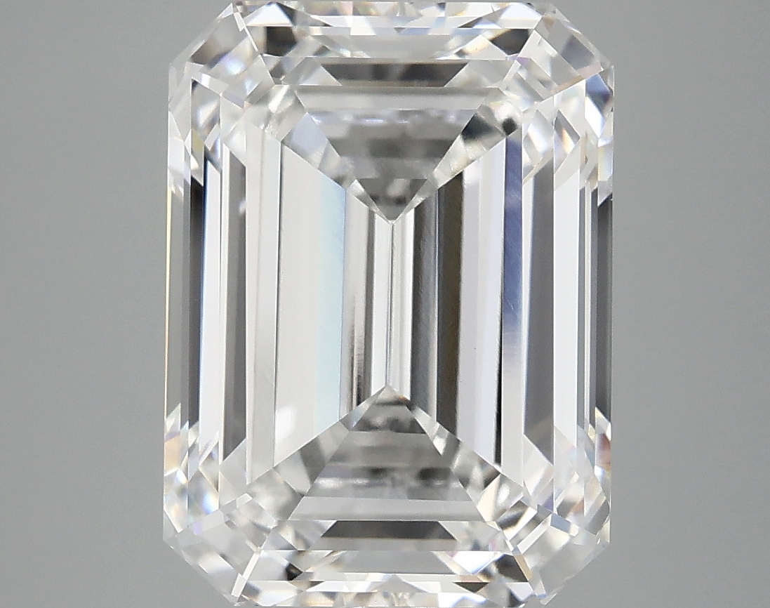 7.06 CT Emerald Diamond