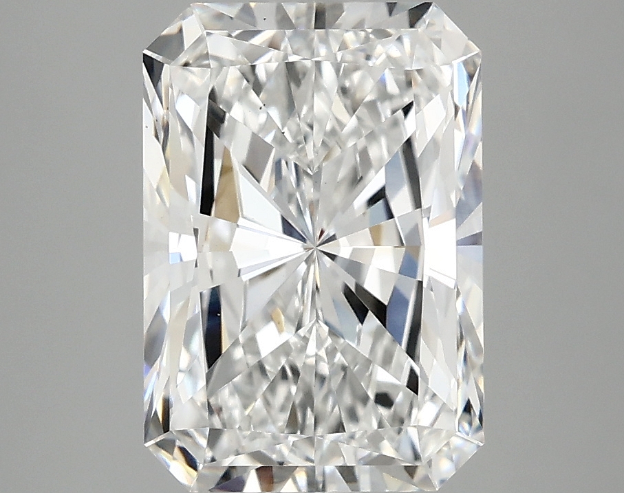 3.05 CT Radiant Diamond