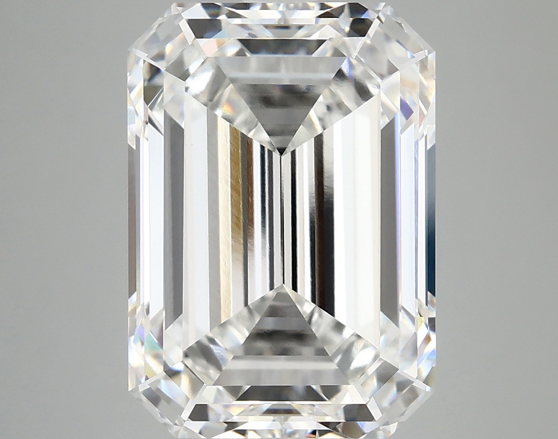 7.10 CT Emerald Diamond