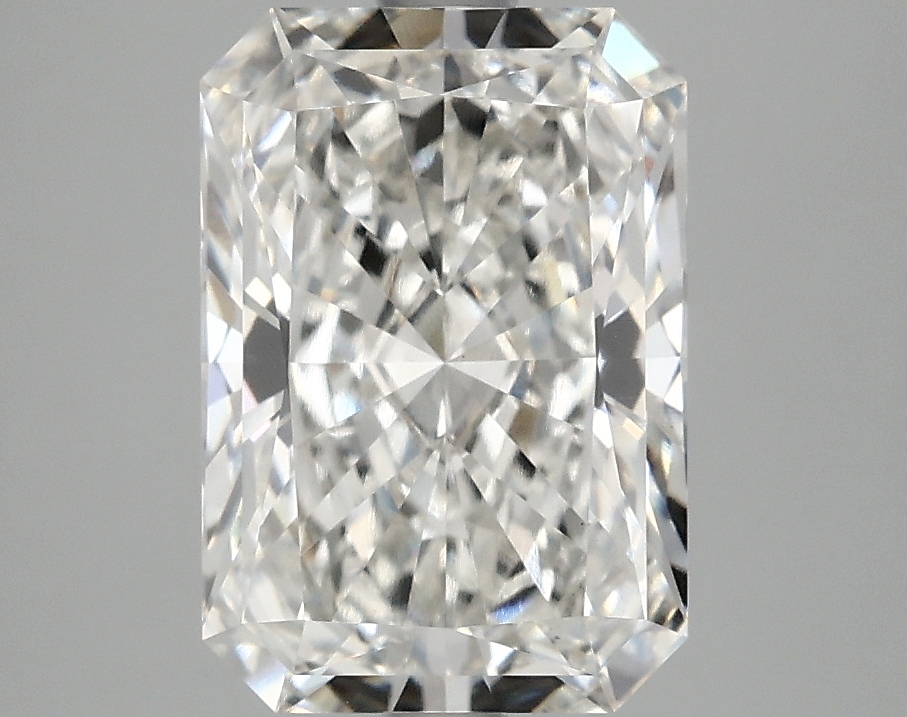 3.10 CT Radiant Diamond