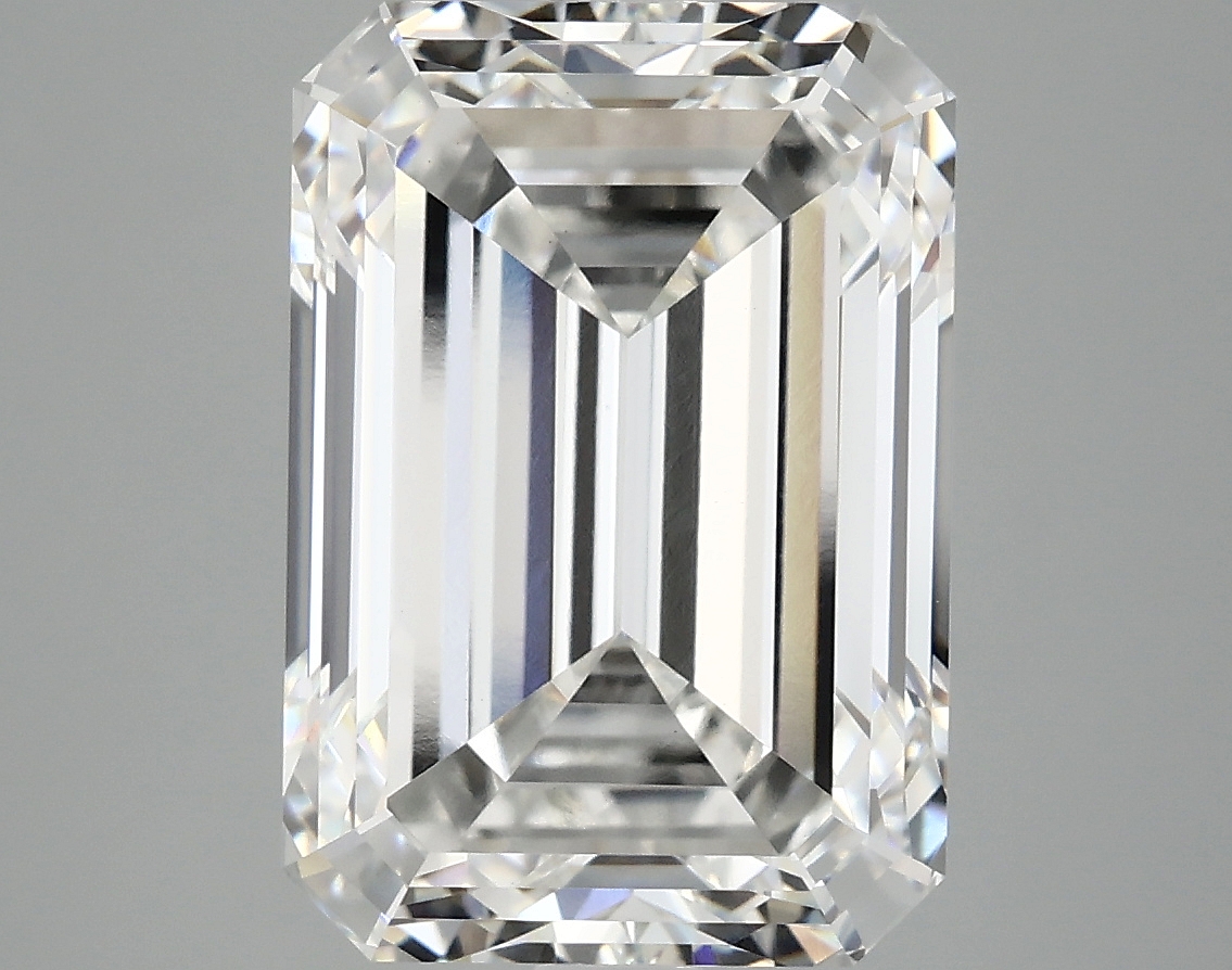 7.13 CT Emerald Diamond