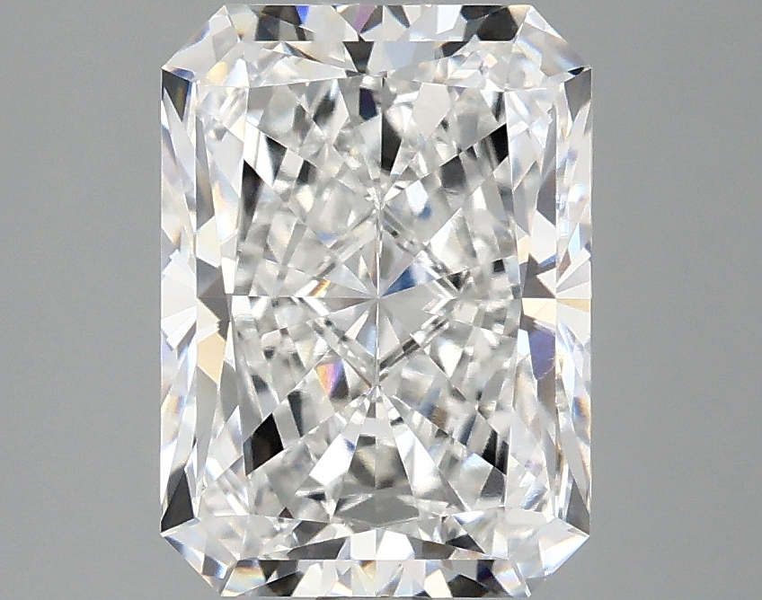 3.01 CT Radiant Diamond