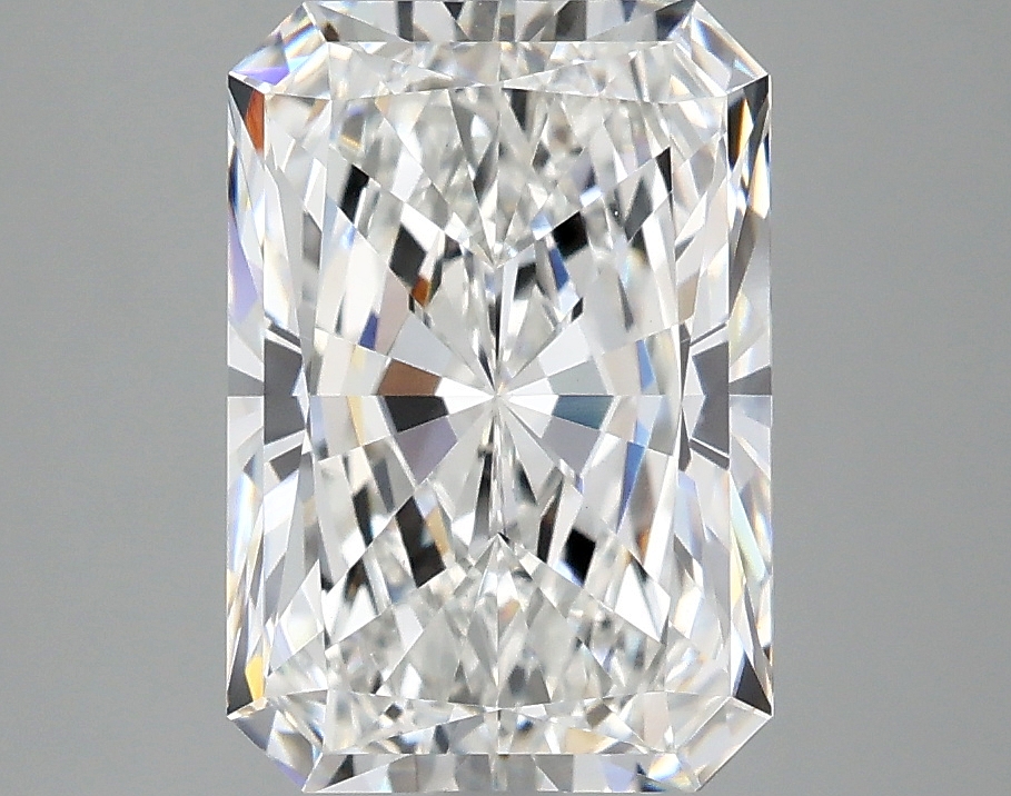 3.02 CT Radiant Diamond