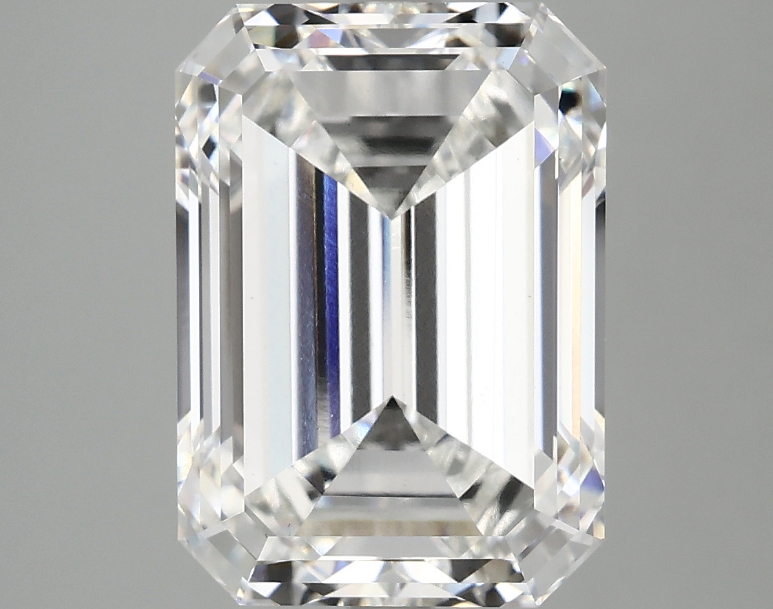 7.07 CT Emerald Diamond