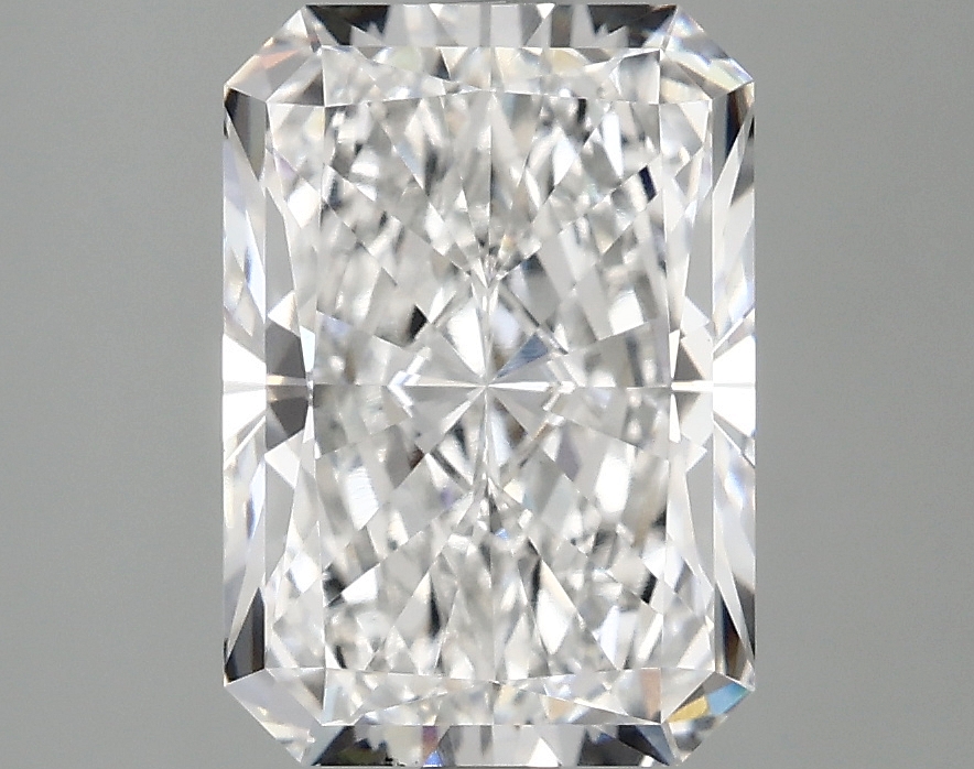 3.04 CT Radiant Diamond
