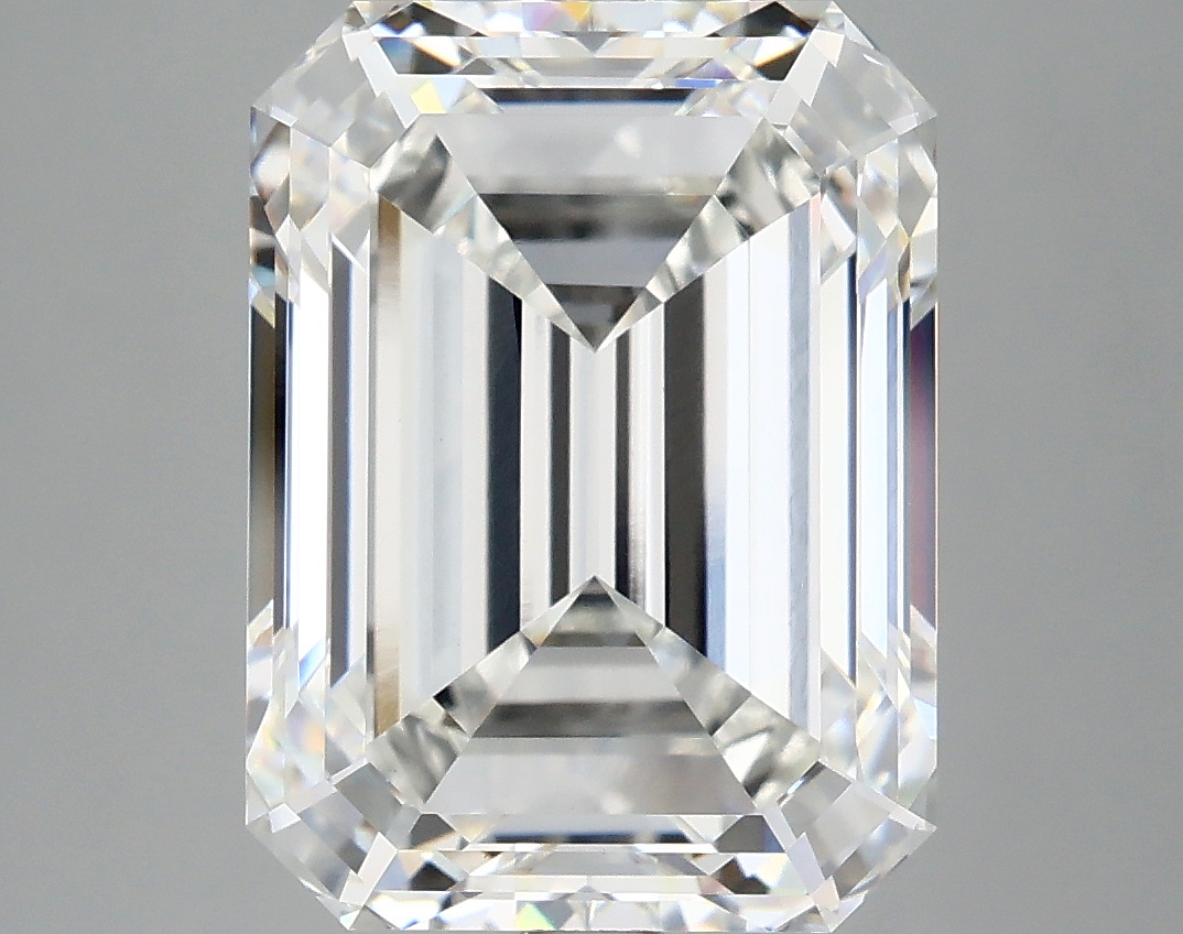 7.06 CT Emerald Diamond