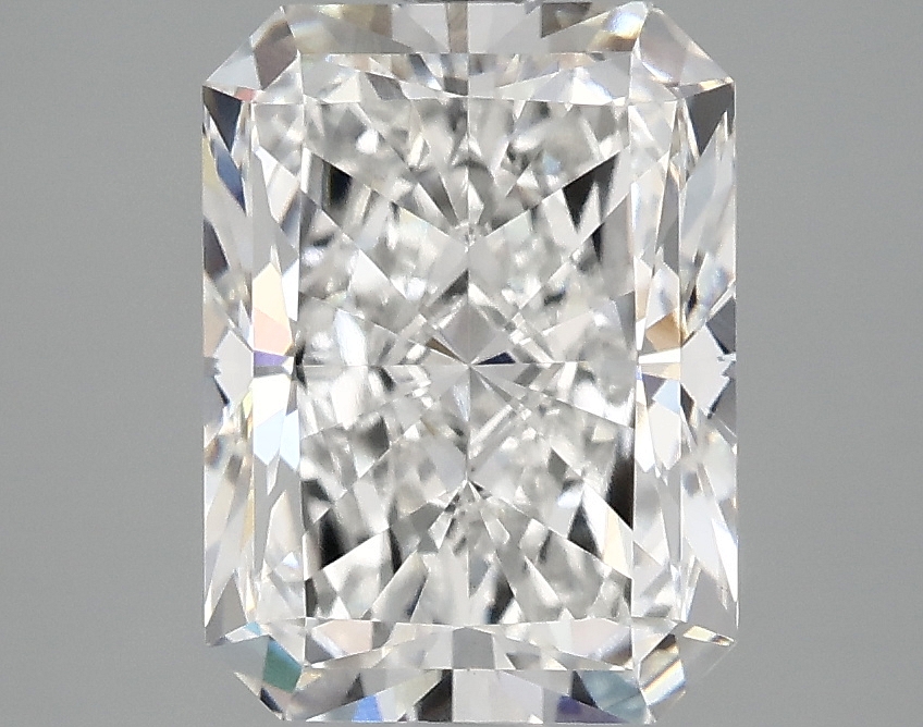 3.02 CT Radiant Diamond