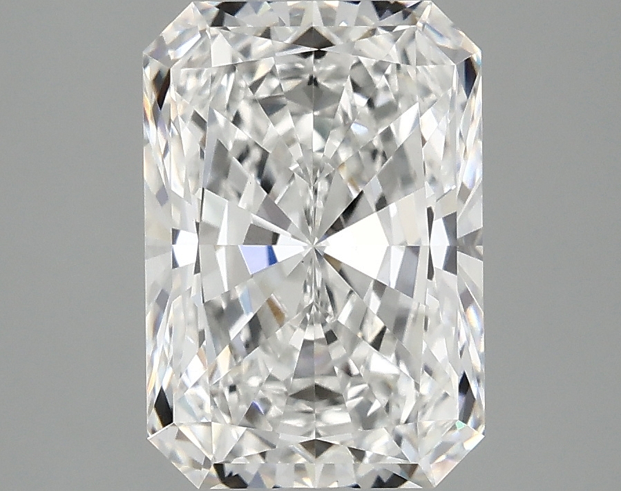 3.10 CT Radiant Diamond