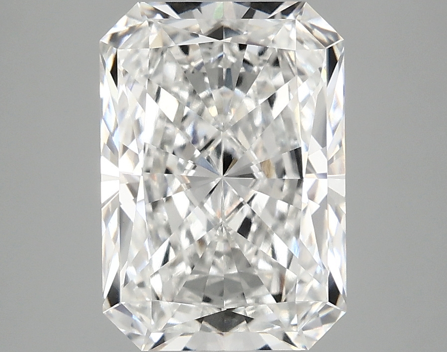 3.10 CT Radiant Diamond