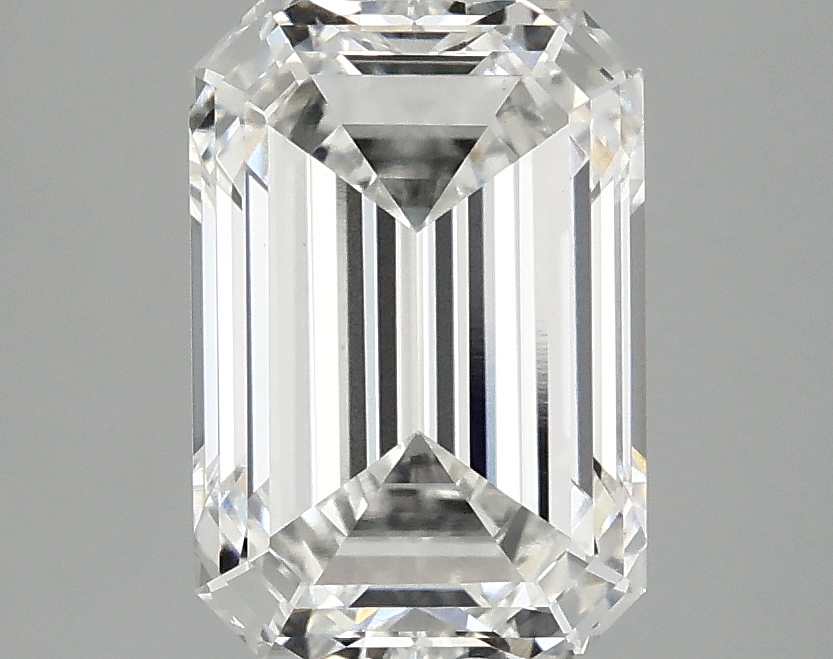 3.06 CT Emerald Diamond