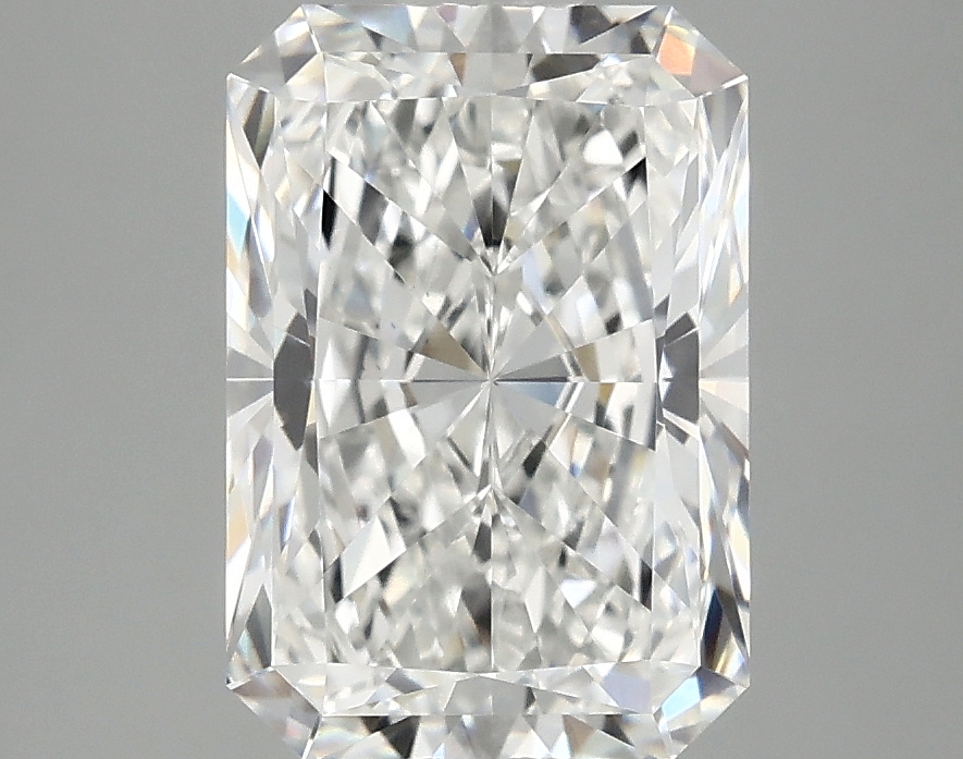 3.10 CT Radiant Diamond