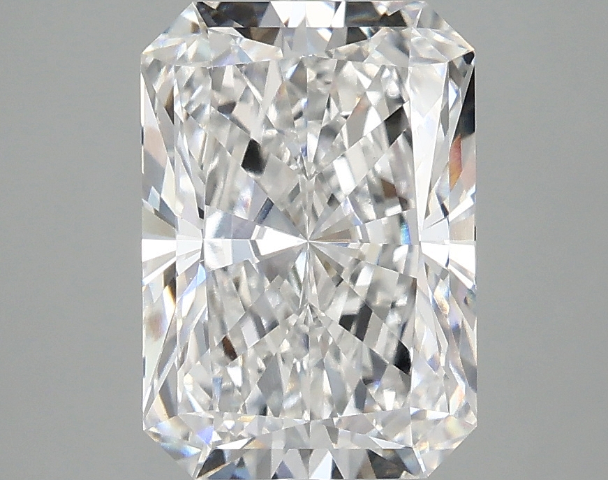 3.10 CT Radiant Diamond