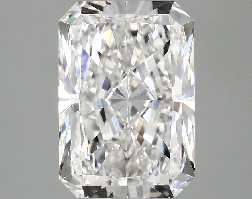 3.10 CT Radiant Diamond