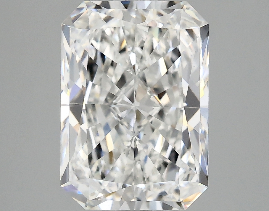 3.01 CT Radiant Diamond