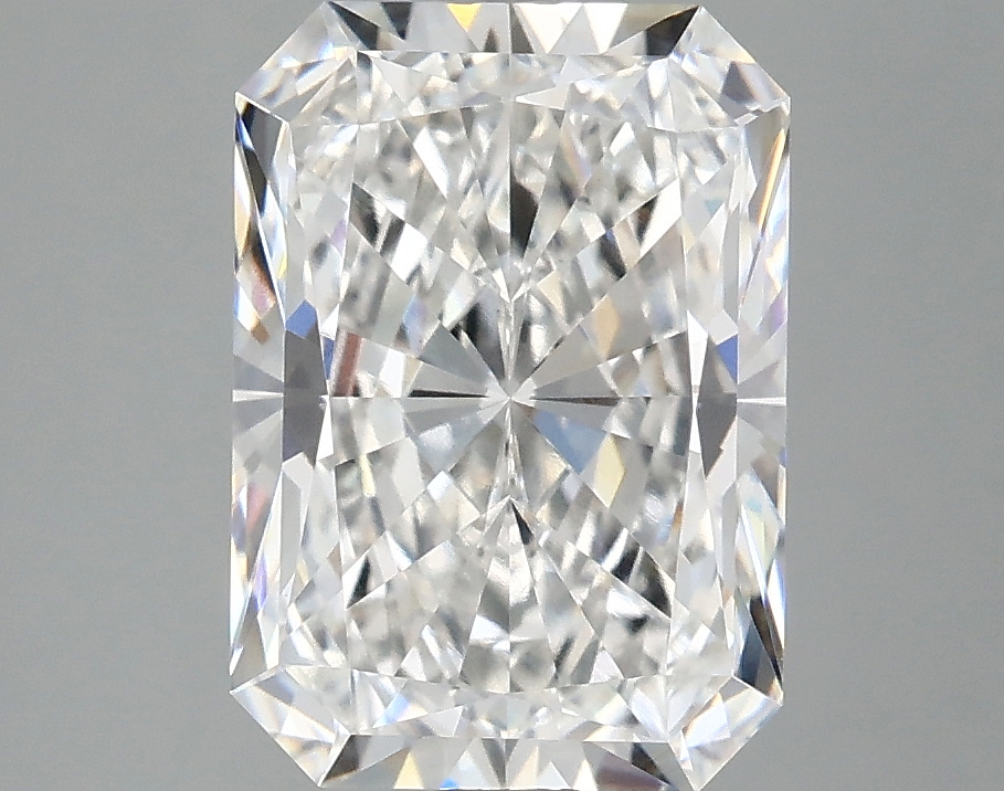 3.10 CT Radiant Diamond