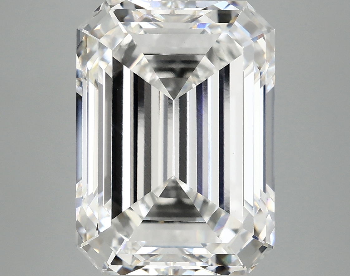 7.11 CT Emerald Diamond