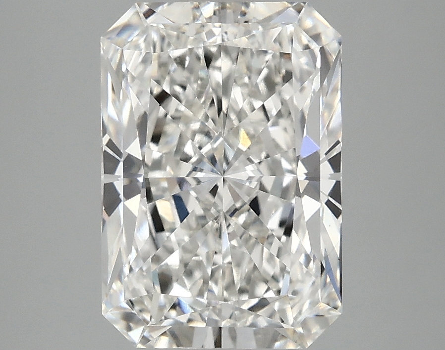 3.10 CT Radiant Diamond