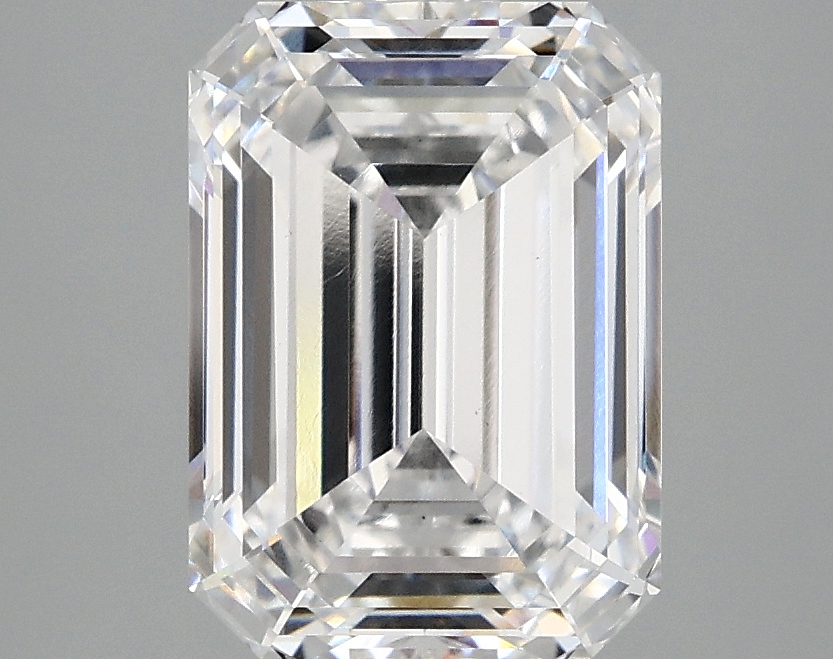 3.06 CT Emerald Diamond