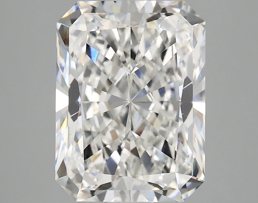 3.10 CT Radiant Diamond
