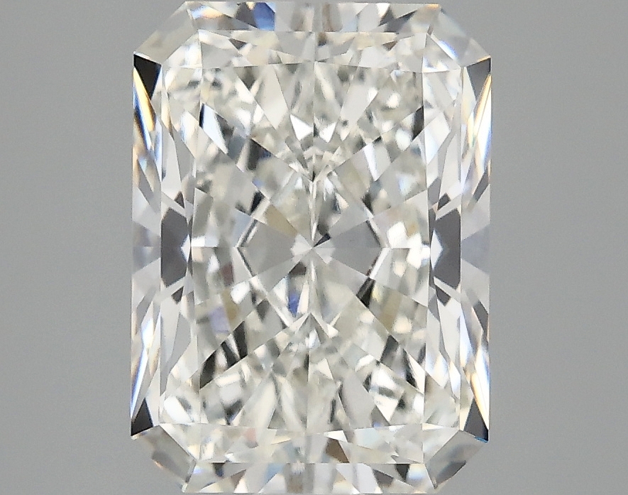 3.07 CT Radiant Diamond