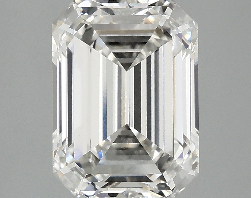 3.07 CT Emerald Diamond