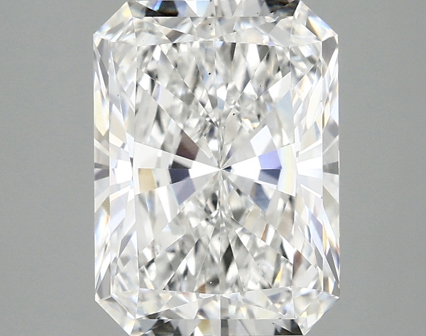 3.10 CT Radiant Diamond
