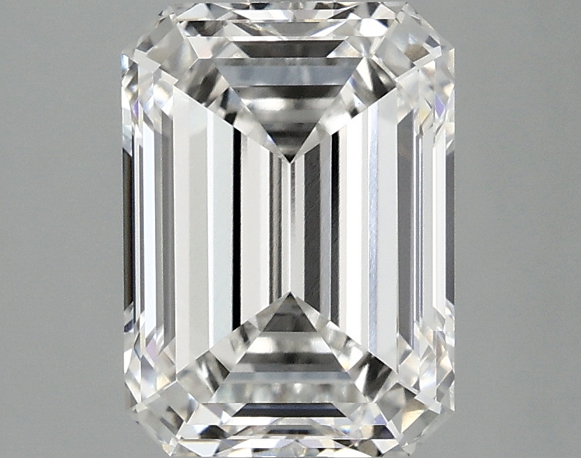 3.07 CT Emerald Diamond