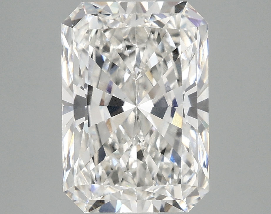 3.10 CT Radiant Diamond