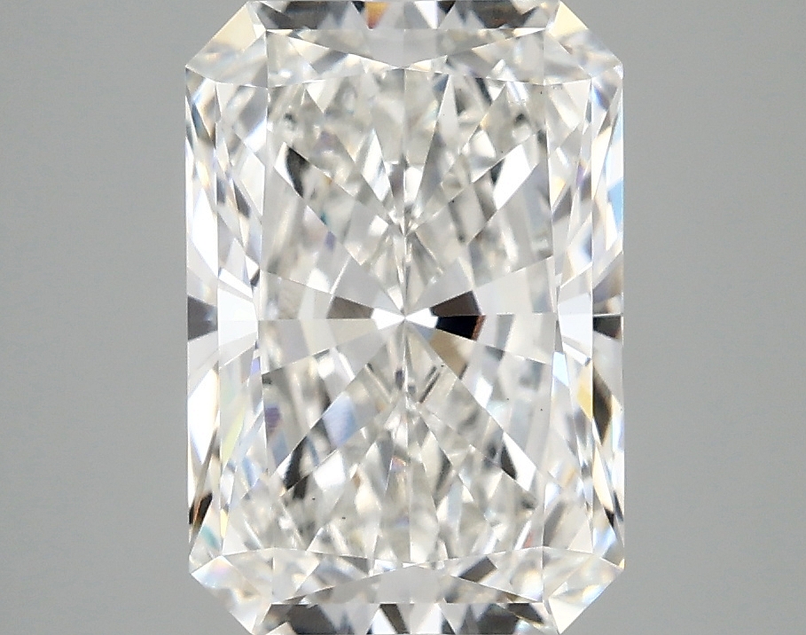 3.10 CT Radiant Diamond