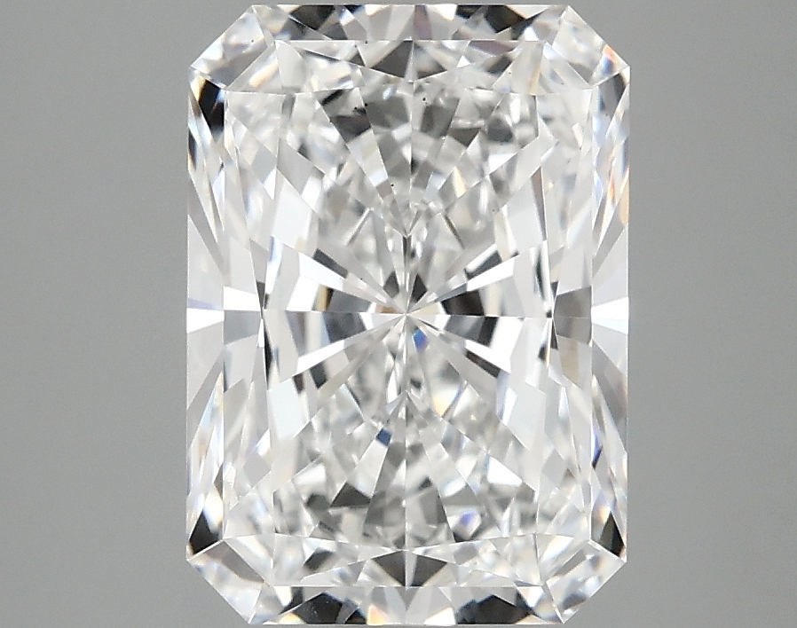 3.10 CT Radiant Diamond