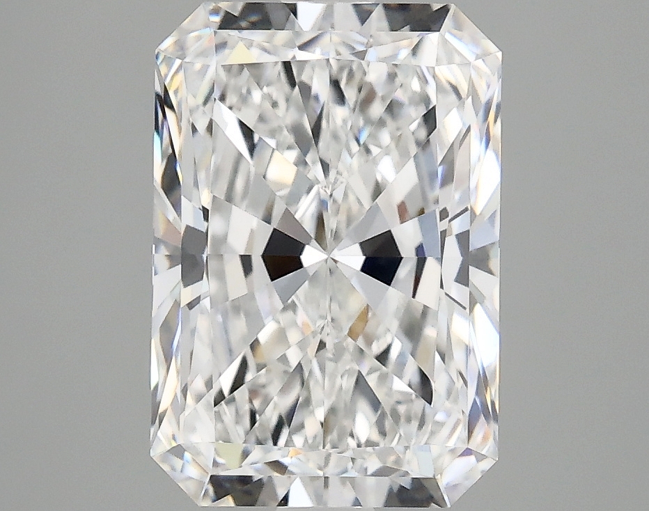 3.10 CT Radiant Diamond