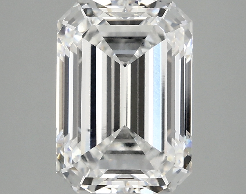 3.07 CT Emerald Diamond