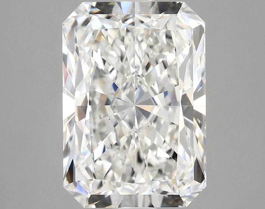 3.05 CT Radiant Diamond