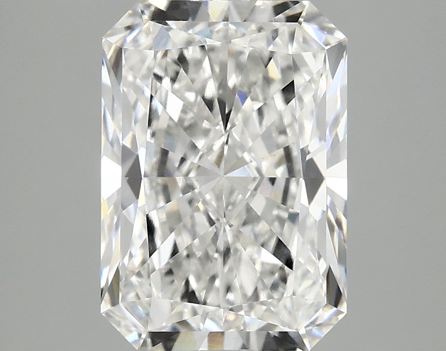3.10 CT Radiant Diamond