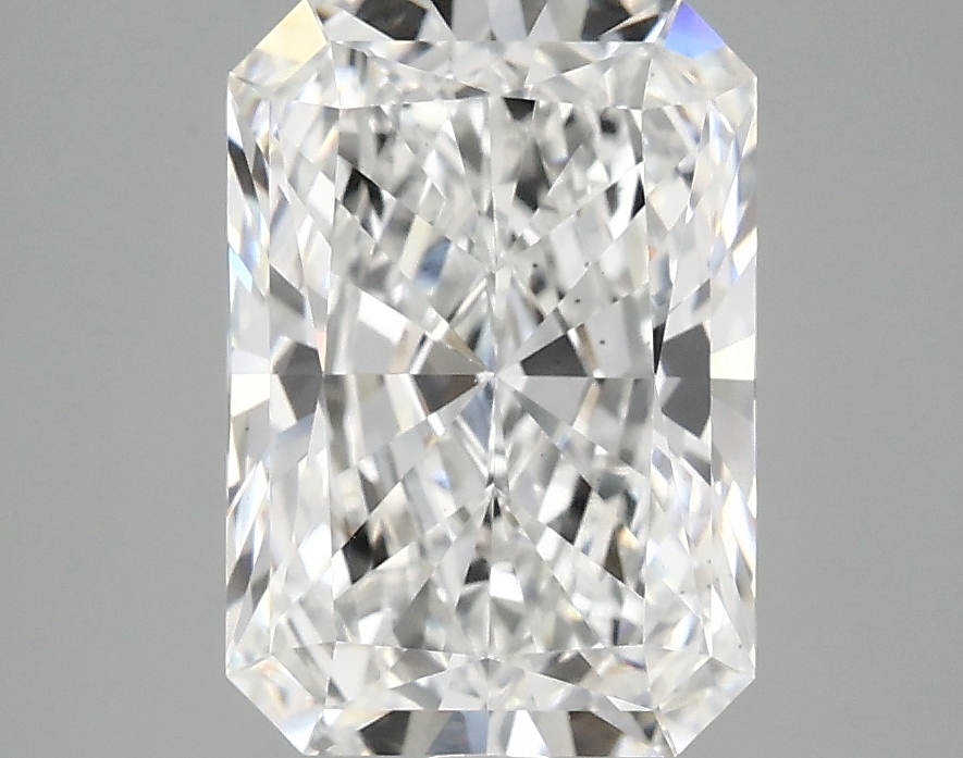 3.05 CT Radiant Diamond