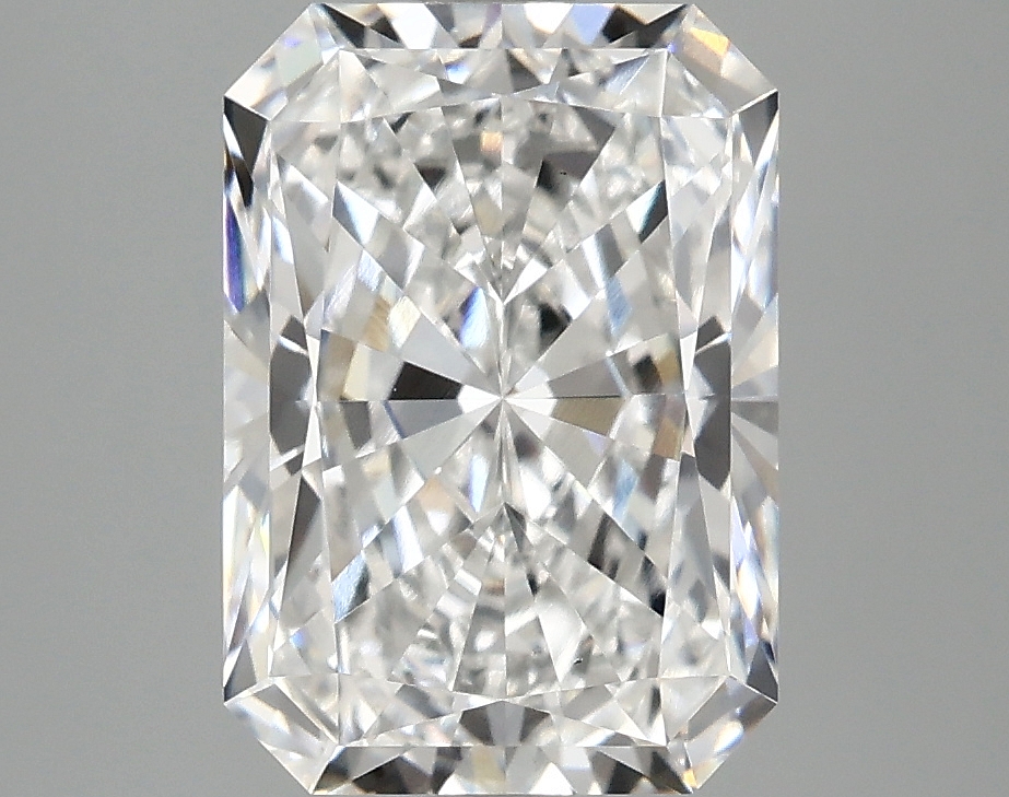 3.10 CT Radiant Diamond