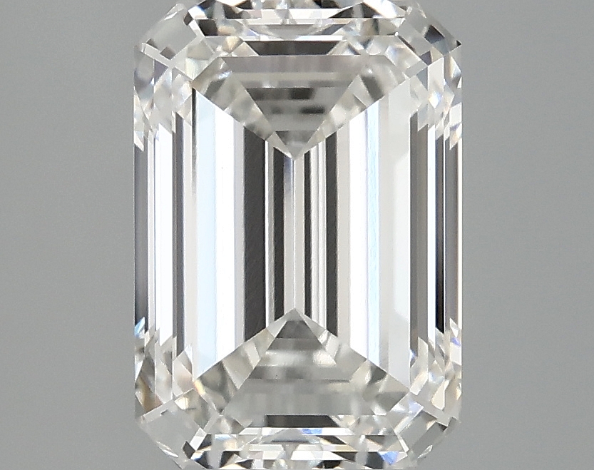 3.07 CT Emerald Diamond