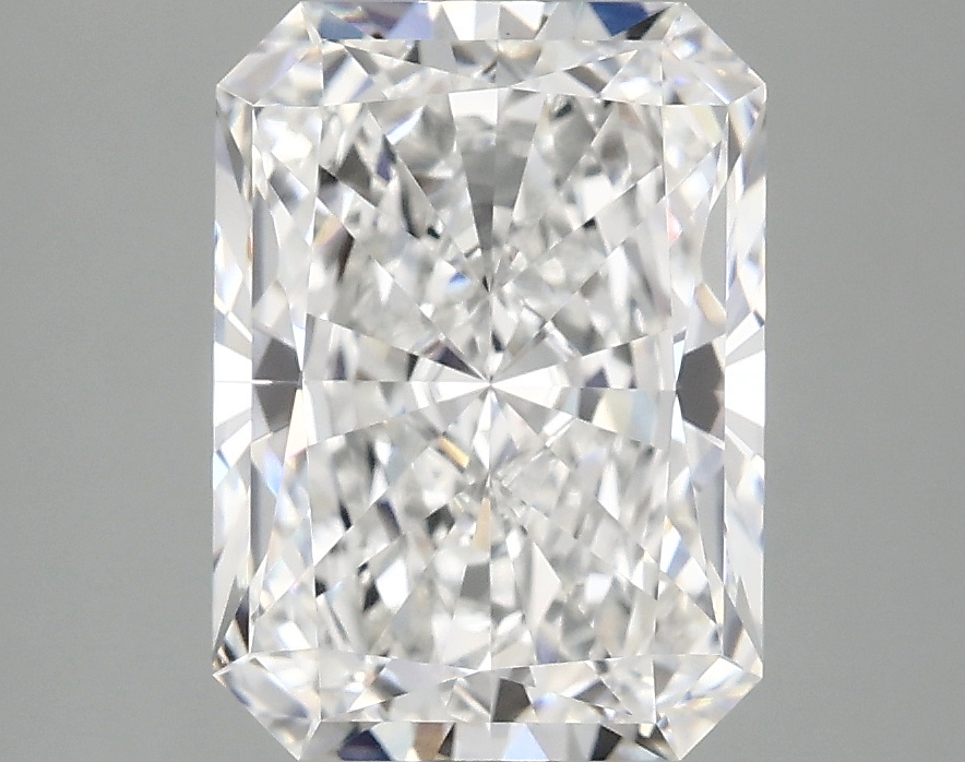 3.10 CT Radiant Diamond